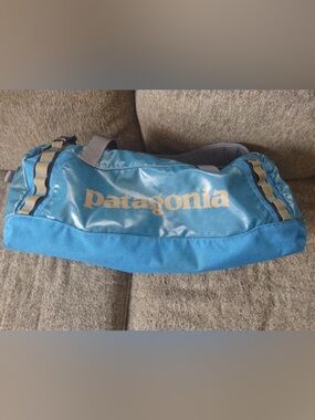 Patagonia Black Hole Duffel 55L - Blue - Mint Condition With Backpack Straps